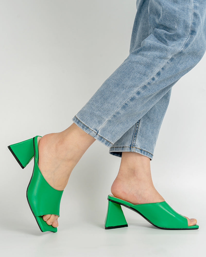 Minimalist Solid Color Chunky Heel Sandals