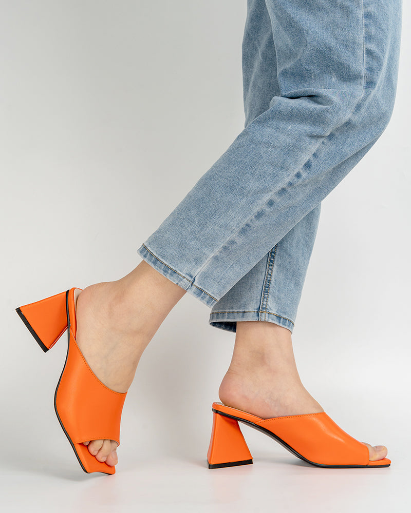 Minimalist Solid Color Chunky Heel Sandals