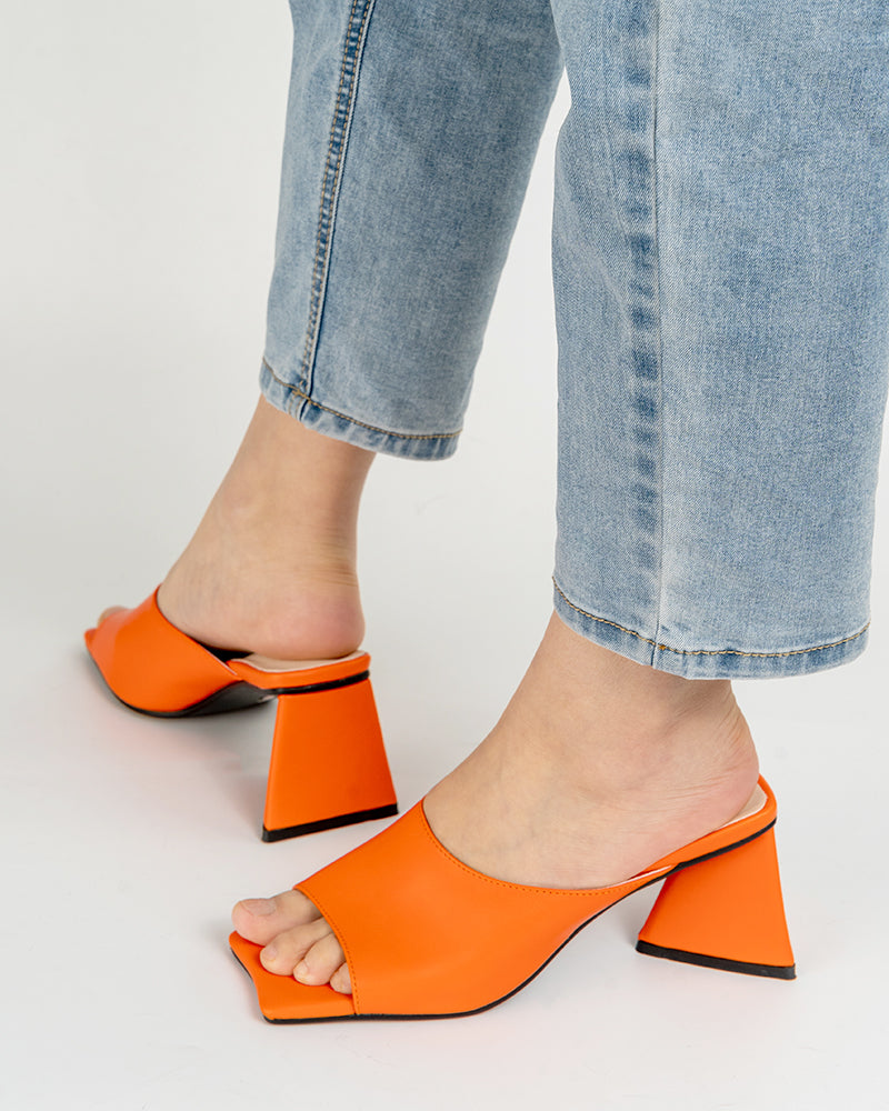Minimalist Solid Color Chunky Heel Sandals